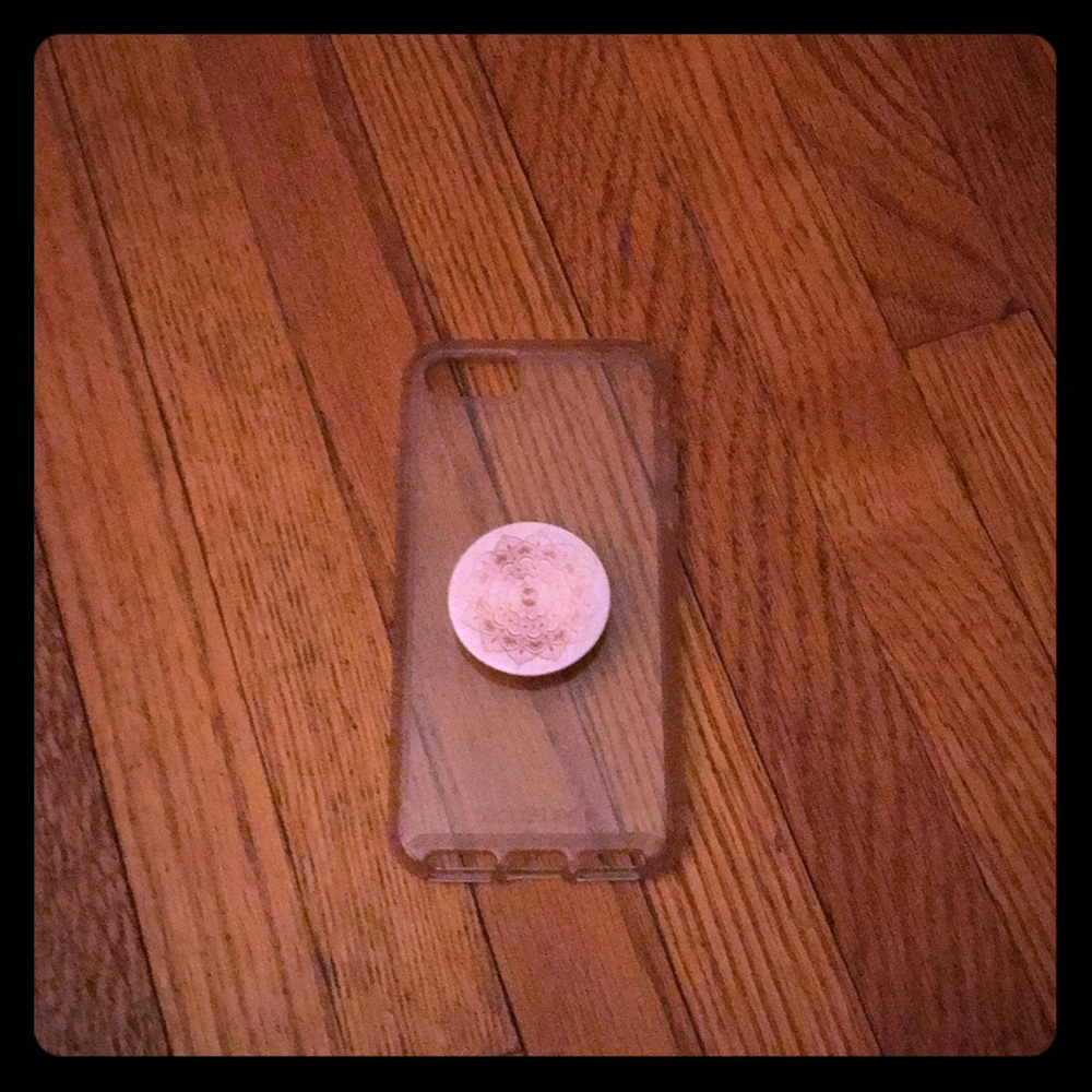 iPhone 6s/7 clear case and pop socket